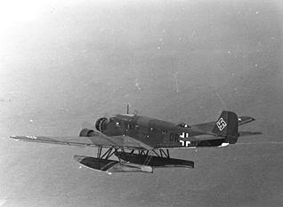 junkers_ju_52_za_letu-levozadni_pohled.gif